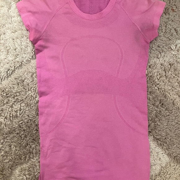 Lululemon Swiftly Tech Top Size 4 - Picture 1 of 3
